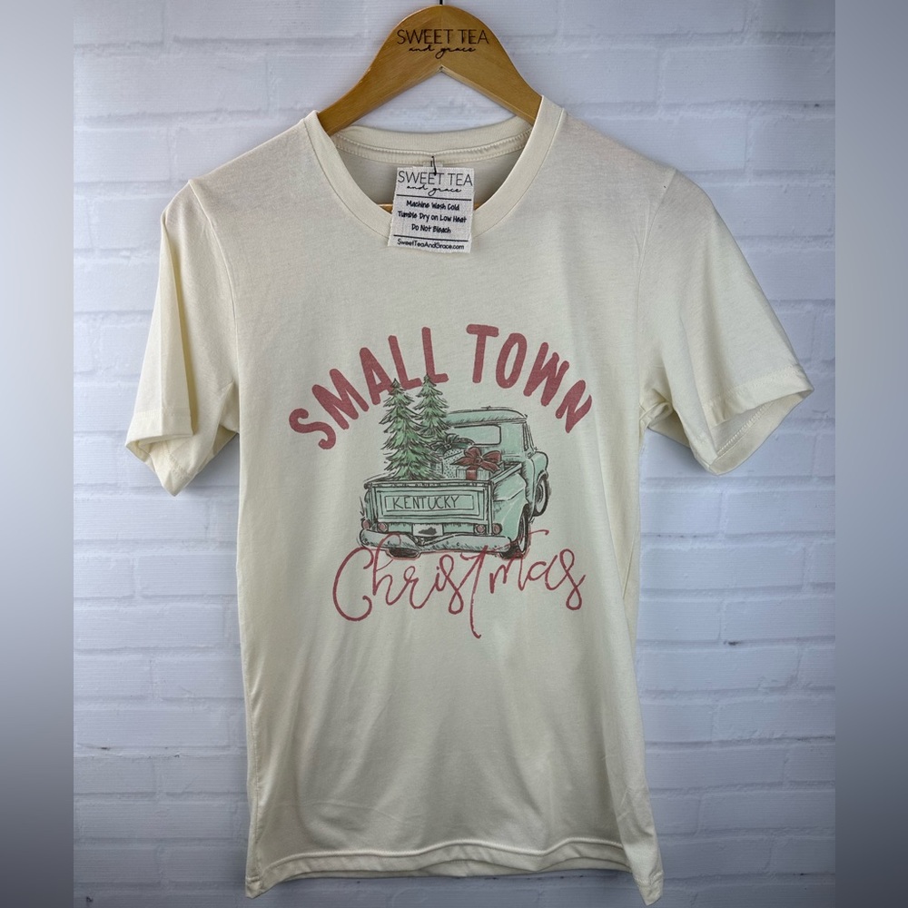 Cream, small town, Kentucky Christmas short sleeved T-shirt